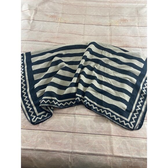 Ann Taylor Loft Blue And White Patterned Poncho - OS - Picture 9 of 11